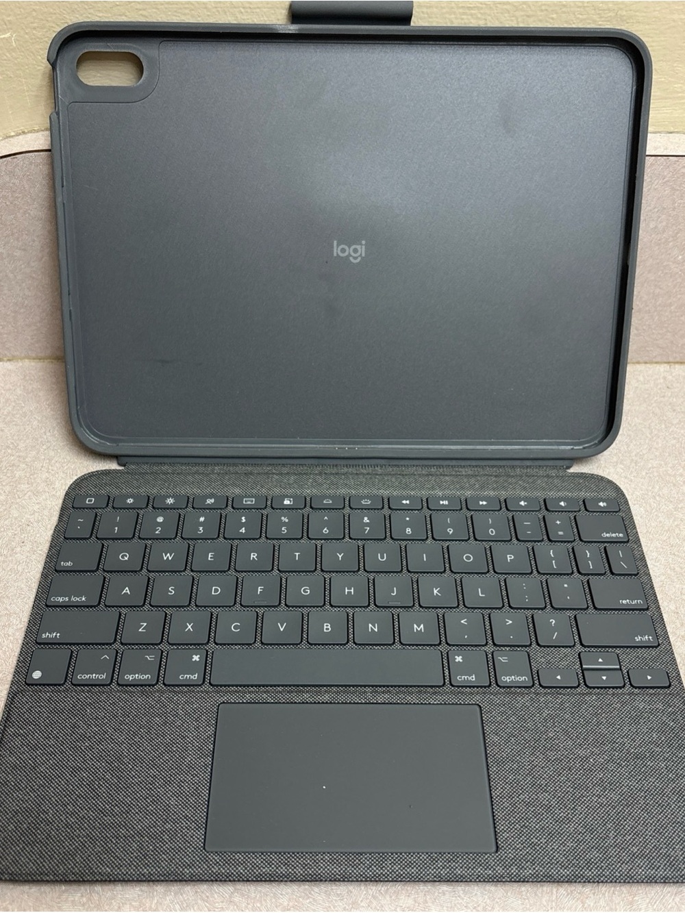 Logitech Combo Touch for iPad 10th Gen 820-011560 Keyboard Case #YU0081 UNTESTED